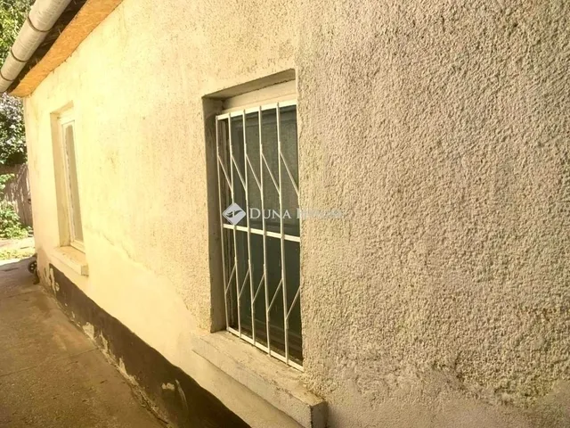Eladó ház Szeged 42 nm