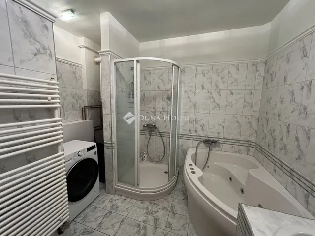 Eladó lakás Szeged 69 nm