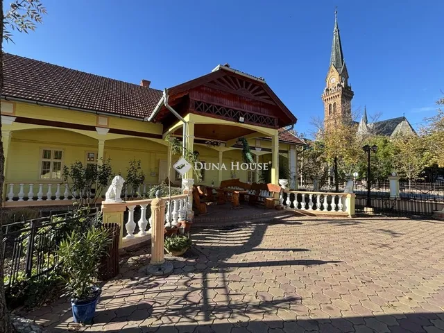 Eladó ház Szarvas 270 nm