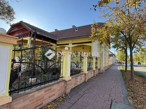 Eladó ház Szarvas 270 nm