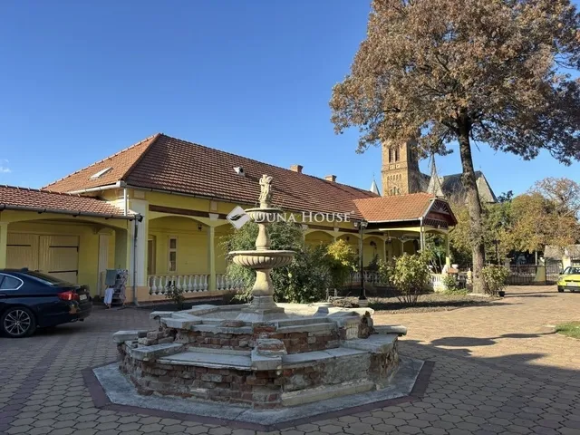 Eladó ház Szarvas 270 nm