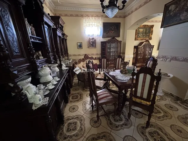 Eladó ház Szarvas 270 nm