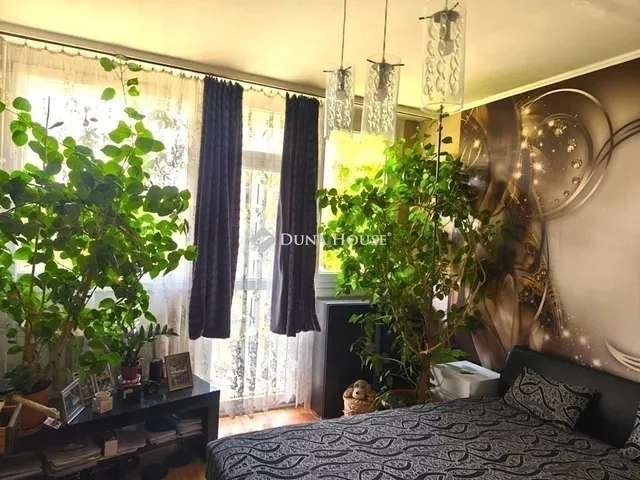 Eladó lakás Szeged 77 nm