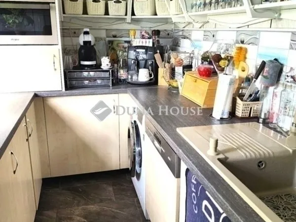 Eladó lakás Szeged 77 nm