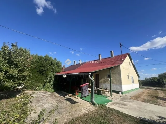 Eladó ház Tiszasziget 65 nm