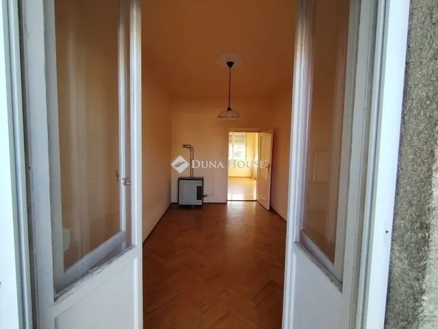 Eladó lakás Szeged 73 nm