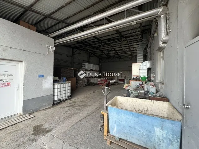 Eladó kereskedelmi és ipari ingatlan Szeged 981 nm