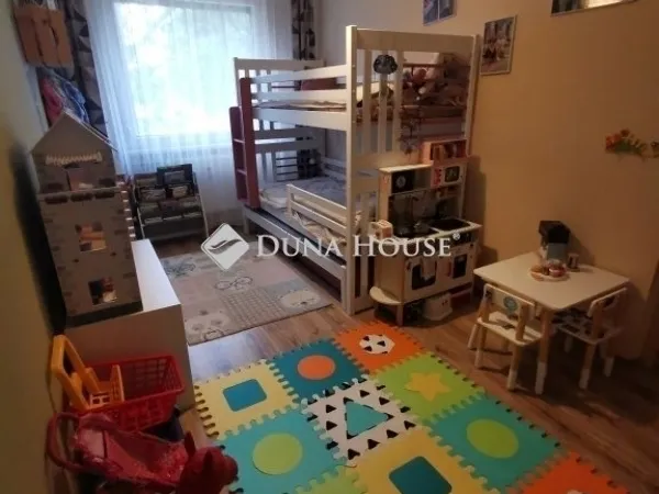 Eladó lakás Szeged 72 nm