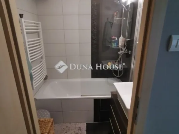 Eladó lakás Szeged 72 nm