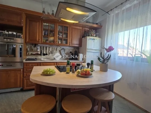 Eladó lakás Szeged 81 nm