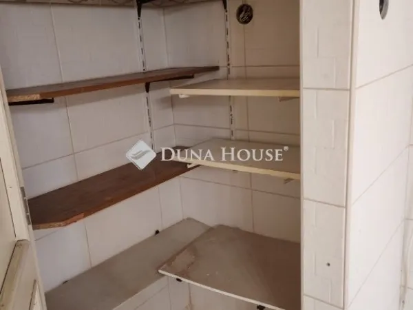 Eladó lakás Szeged 73 nm