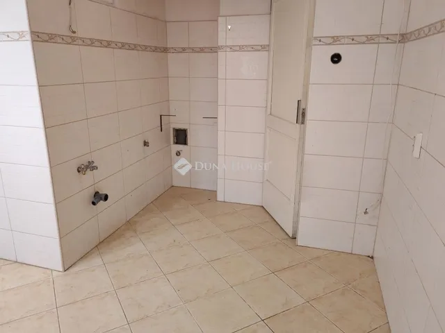 Eladó lakás Szeged 73 nm