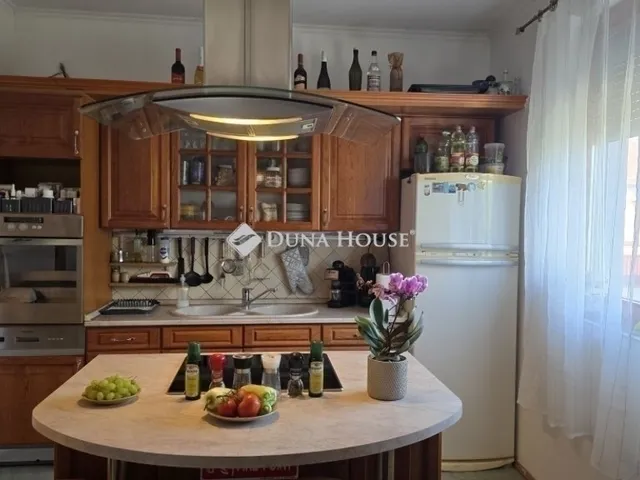 Eladó lakás Szeged 81 nm