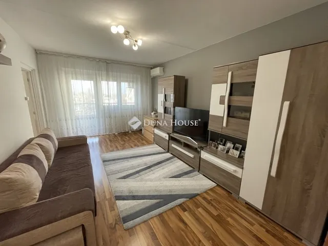 Eladó lakás Szeged 71 nm