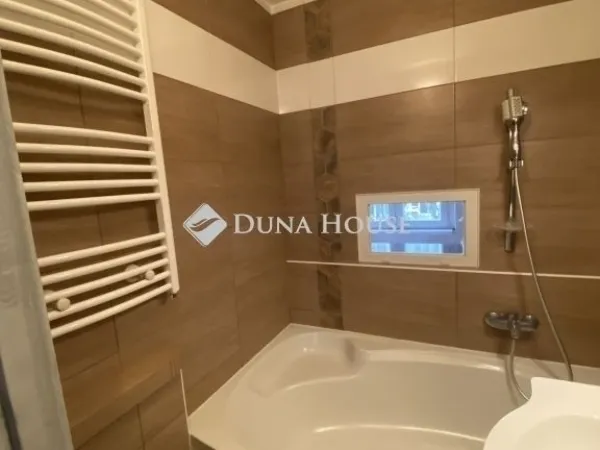 Eladó lakás Szeged 77 nm