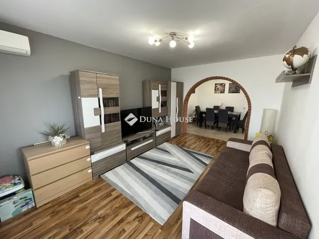 Eladó lakás Szeged 71 nm