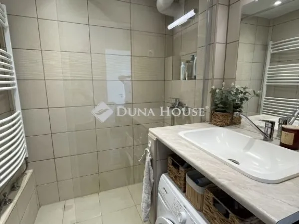 Eladó lakás Szeged 71 nm