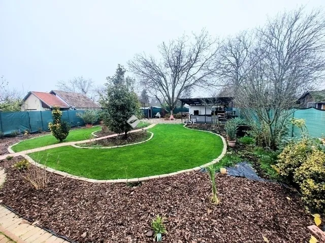 Eladó ház Szeged 186 nm