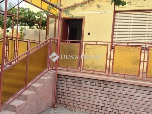 Eladó ház Üllés 130 nm