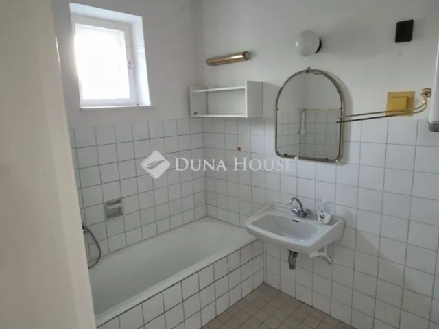 Eladó ház Üllés 130 nm