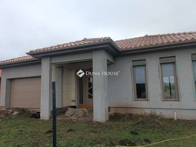 Eladó ház Röszke 159 nm