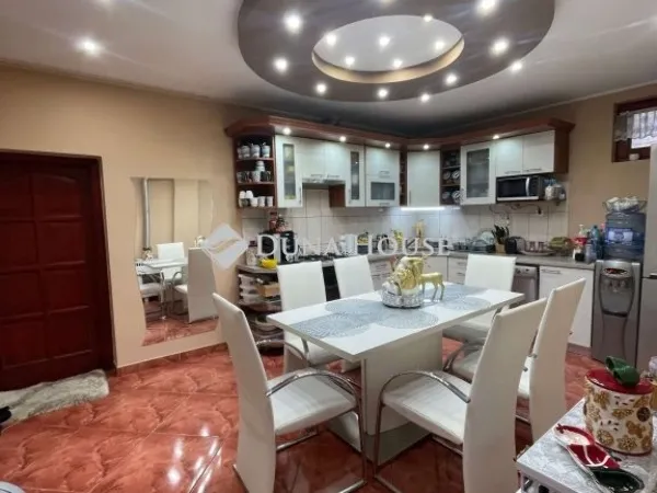 Eladó ház Baja 171 nm