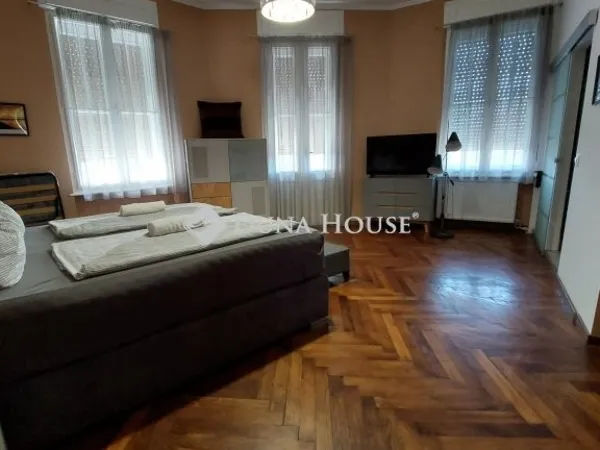 Eladó kereskedelmi és ipari ingatlan Baja 110 nm