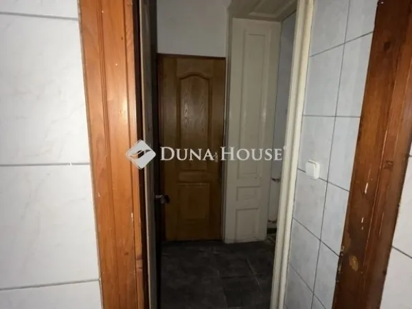 Eladó kereskedelmi és ipari ingatlan Hódmezővásárhely 330 nm