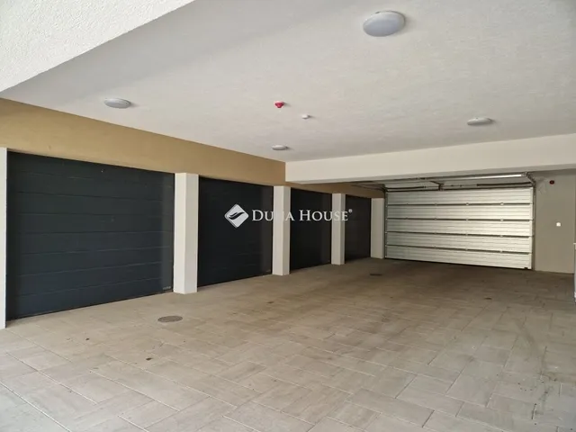 Eladó lakás Szeged 76 nm