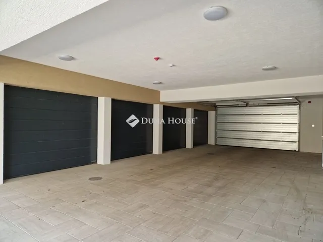 Eladó lakás Szeged 76 nm