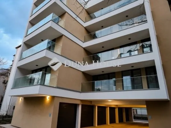 Eladó lakás Szeged 76 nm