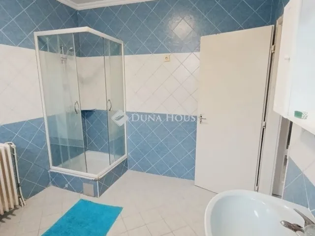 Eladó ház Sándorfalva 193 nm