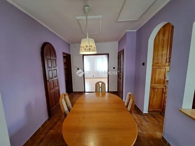 Eladó ház Baja 234 nm