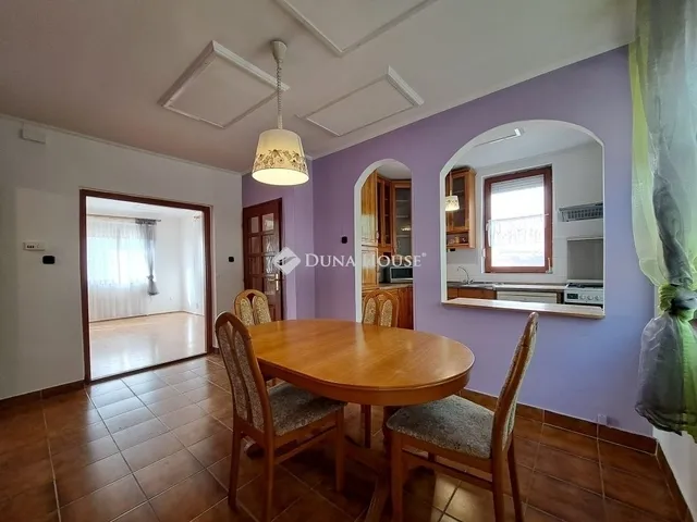 Eladó ház Baja 234 nm