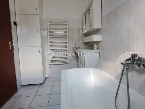 Eladó ház Baja 234 nm