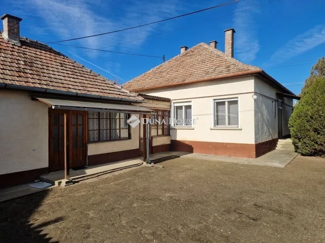 Eladó ház Baja 140 nm