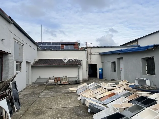 Eladó kereskedelmi és ipari ingatlan Szeged 981 nm