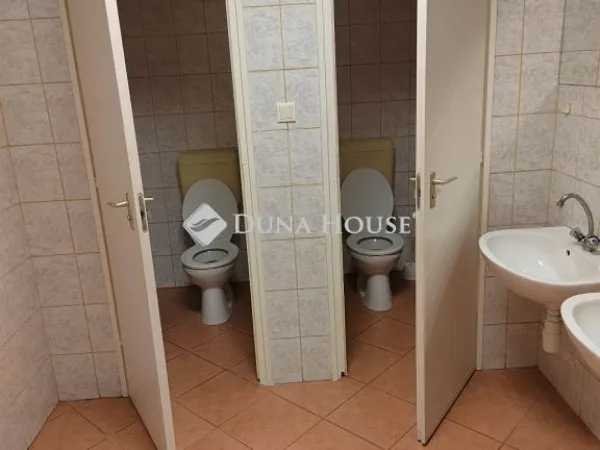 Eladó kereskedelmi és ipari ingatlan Szeged 270 nm