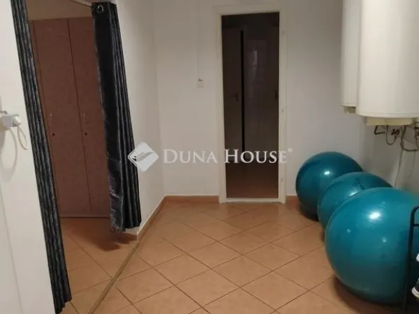 Eladó kereskedelmi és ipari ingatlan Szeged 270 nm