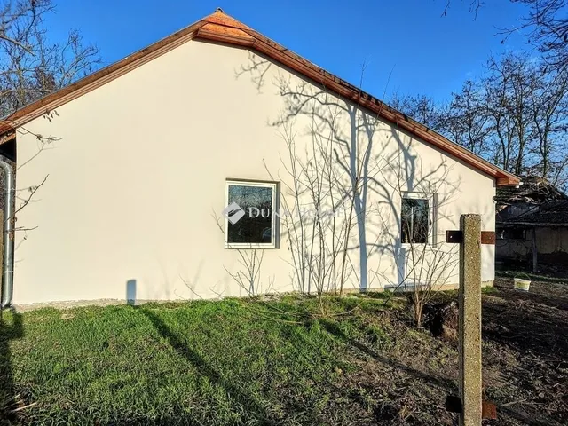 Eladó ház Domaszék 140 nm