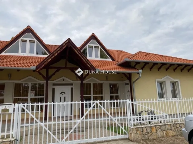 Eladó kereskedelmi és ipari ingatlan Kistelek 355 nm