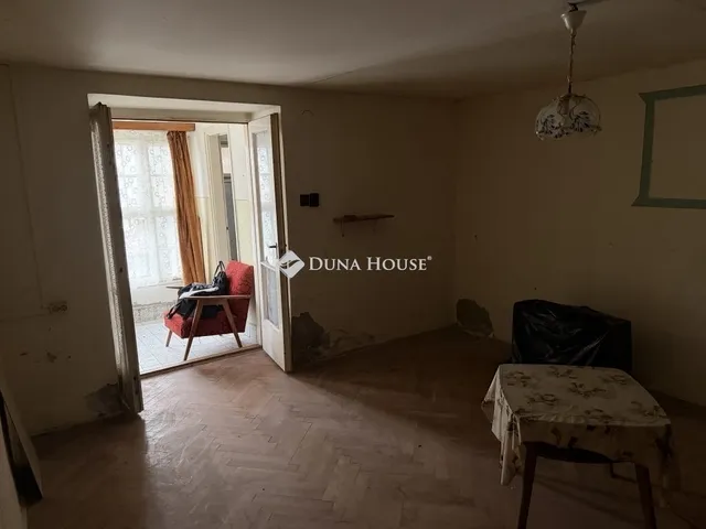 Eladó lakás Szeged 30 nm