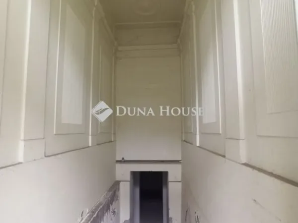 Eladó kereskedelmi és ipari ingatlan Szeged 399 nm