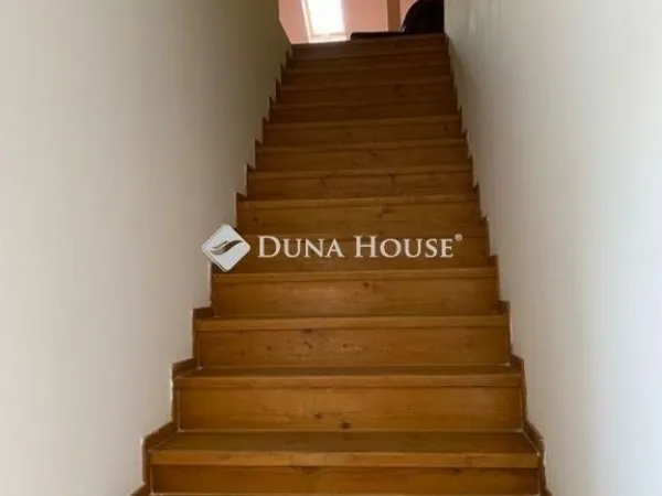 Eladó kereskedelmi és ipari ingatlan Kistelek 355 nm