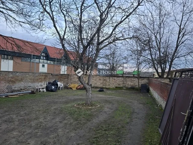 Eladó lakás Baja 100 nm