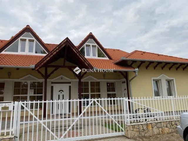 Eladó kereskedelmi és ipari ingatlan Kistelek 355 nm