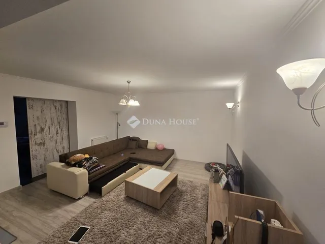 Eladó lakás Baja 100 nm