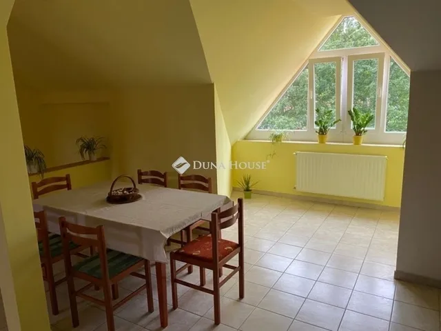 Eladó kereskedelmi és ipari ingatlan Kistelek 355 nm