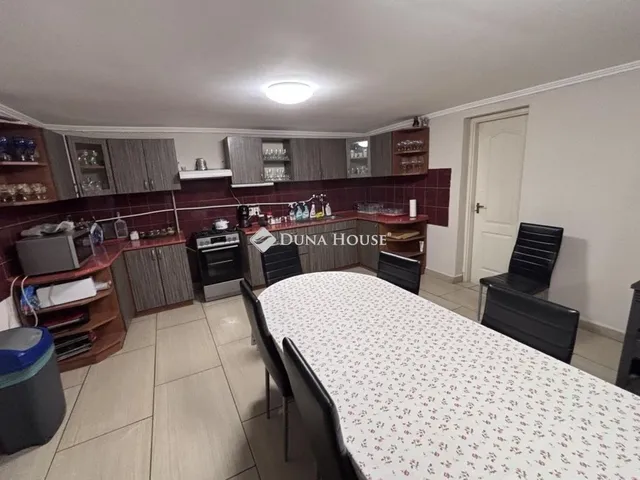 Eladó ház Baks 205 nm