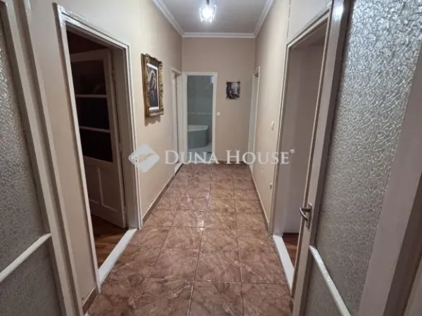 Eladó ház Baks 205 nm